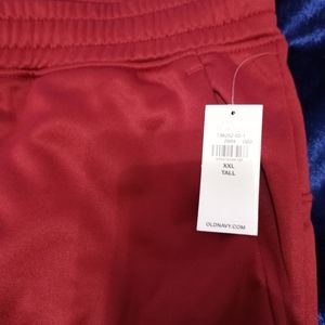 Men's Old Navy  burgundy sweatpants size XL.